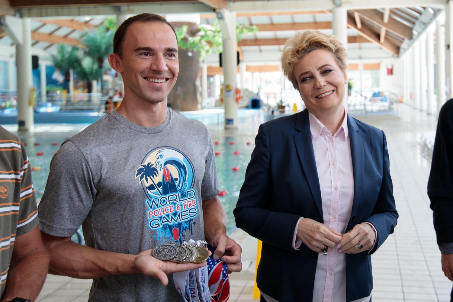 Prezydent Łodzi objęła patronatem sportowe zmagania strażaka, fot. Sebastian Glapiński / UMŁ