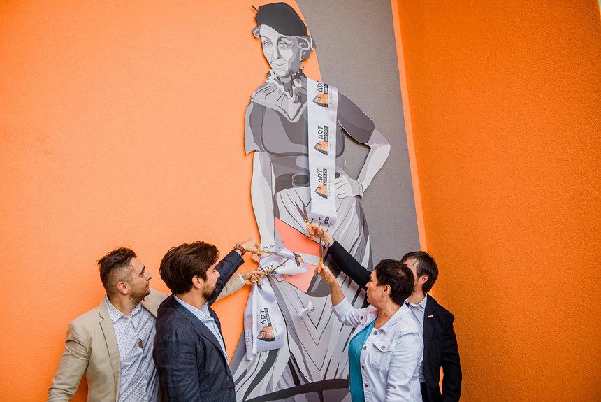 fot. Tower Group Communications