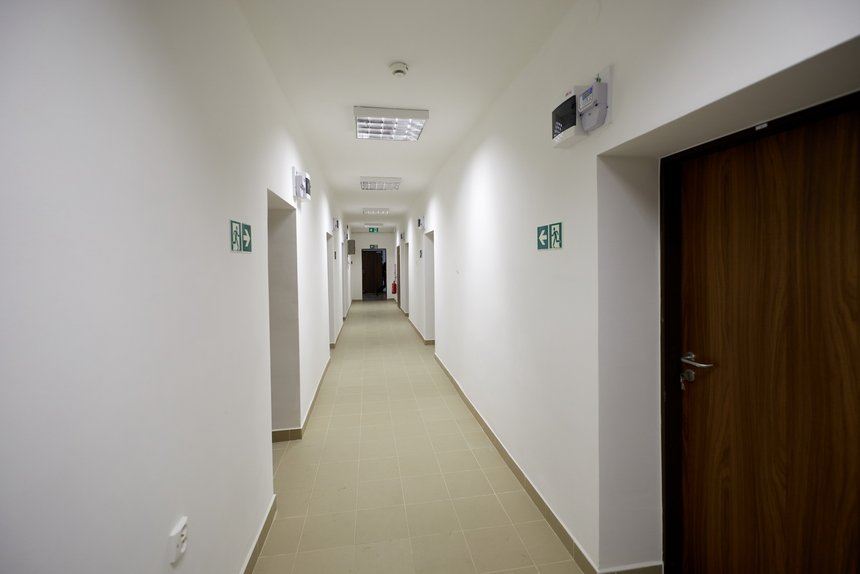 W wyremontowanym przez miasto bloku przy ul. Objazdowej 17 znajduje się 57 nowych i tanich w utrzymaniu mieszkań dla najbardziej potrzebujących fot. Sebastian Glapiński / UMŁ